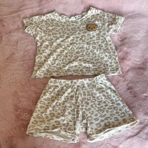 Hux Baby Tan and White Leopard Print Kids Pajama Set - size 4